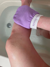 Load image into Gallery viewer, Revive Glow Gentle Exfoliating Glove